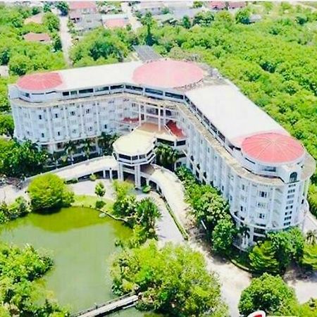 Hermitage Hotel Korat-Sha Nakhon Ratchasima Exterior photo