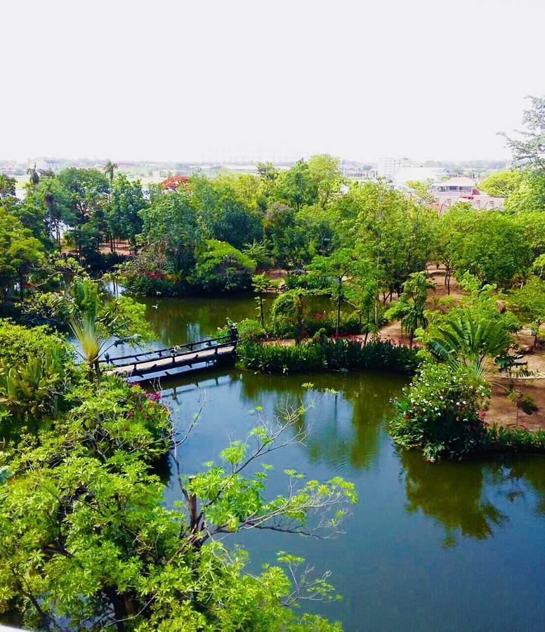 Hermitage Hotel Korat-Sha Nakhon Ratchasima Exterior photo