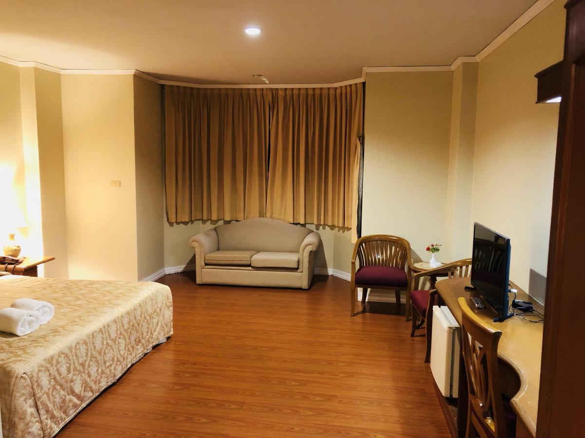 Hermitage Hotel Korat-Sha Nakhon Ratchasima Exterior photo